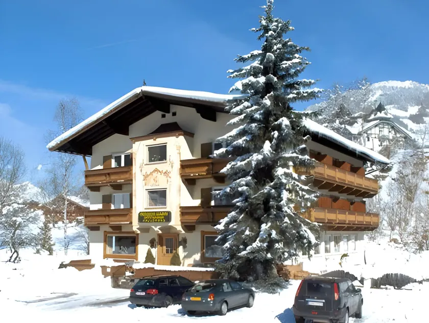 Hotel Garni Entstrasser - Image 1