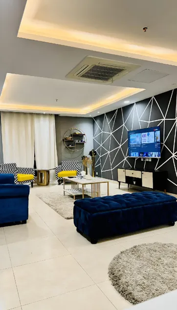 Luxe Homes 3BED Luxury Suite Gold Crest mall DHA - Image 1
