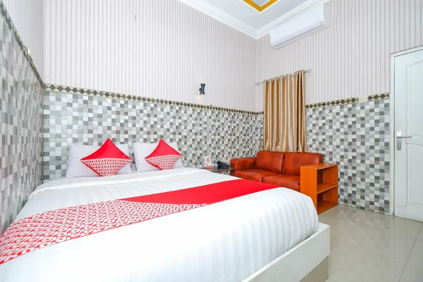OYO 3125 Hotel Taman Sari - Image 1