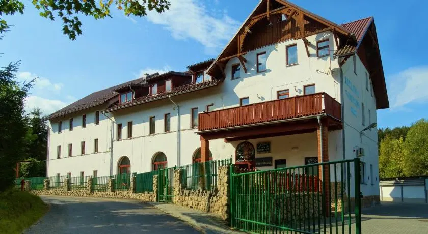 Ośrodek Wczasowy Zielona Gospoda - Image 1