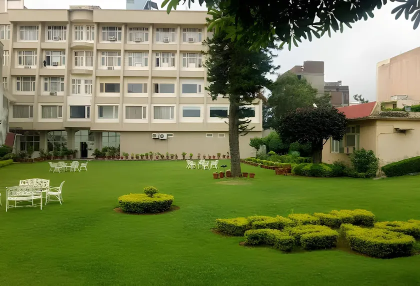 Hotel Ambica Katra - Image 1