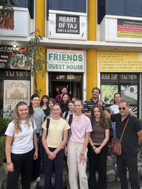Friends Guest House & Hostel- near TAJ MAHAL - Image 1