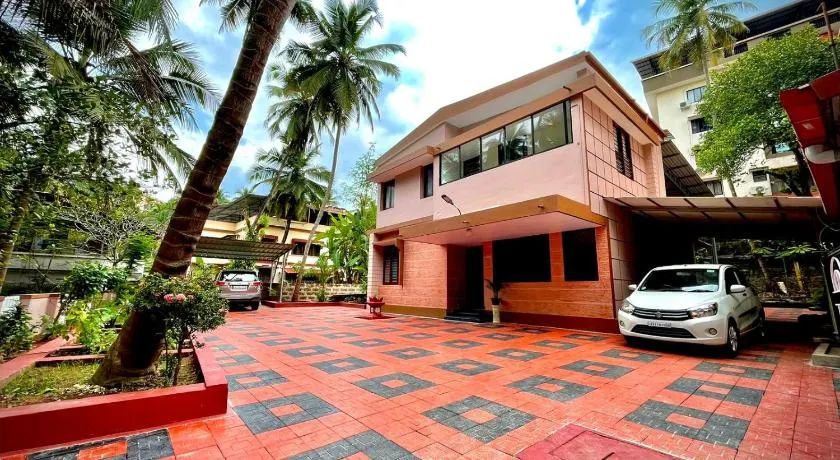 Holiday Home #Vibrant#Hear of the City #Family Only - Image 1