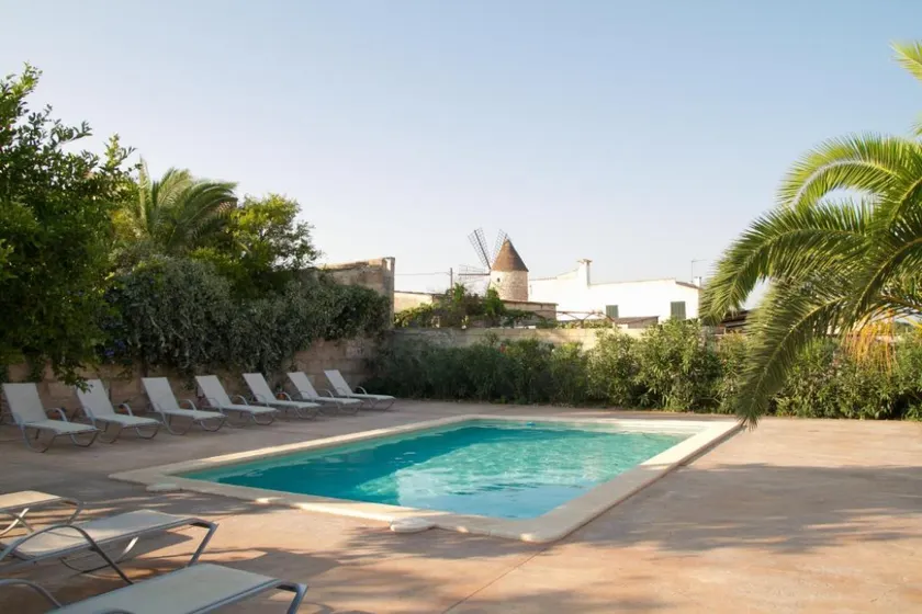HOTEL INTERIOR SA BARCELLA SINEU - Image 1