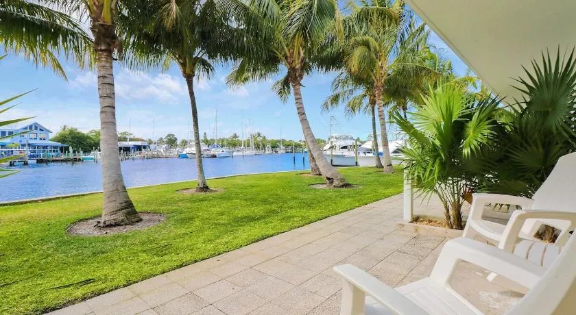 Sailfish Suites 3 - waterfront - Image 1