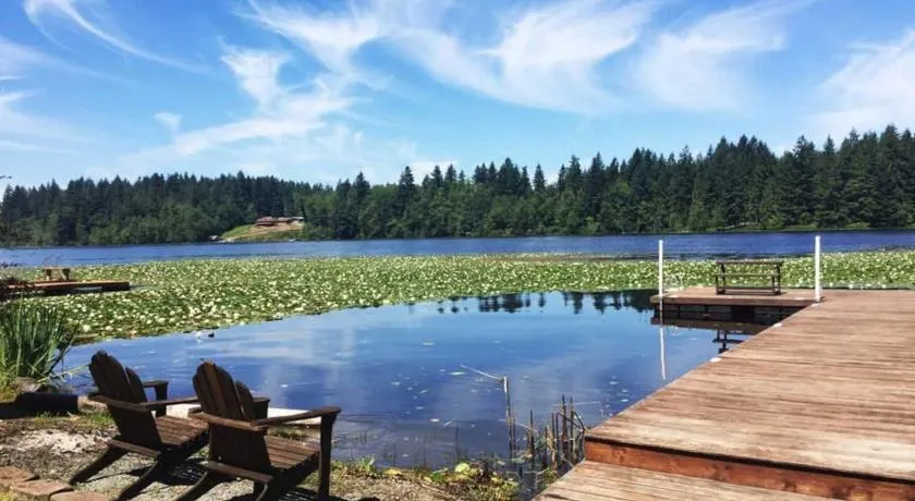 Lakefront ejendom! Privat dock! I nærheden af Mt. Rainier og NW Trek Wildlife Park - Image 1