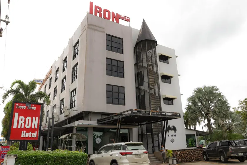 Iron Resort and Hotel - Image 1