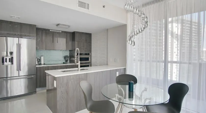 NEW!!! W Brickell Miami- ICON DELUXE LOUNGE with 2 masters - Image 1