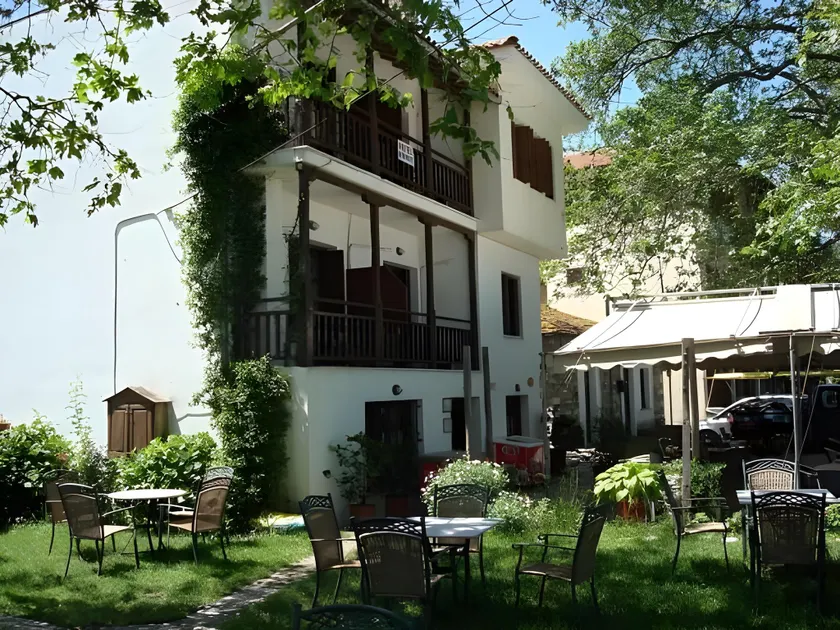 Hermes Hotel - Image 1