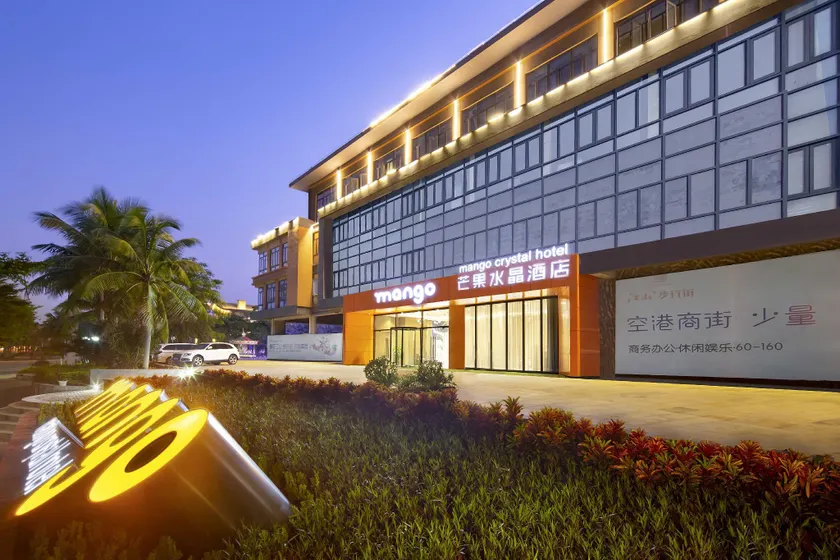 mango crystal hotel - Image 1