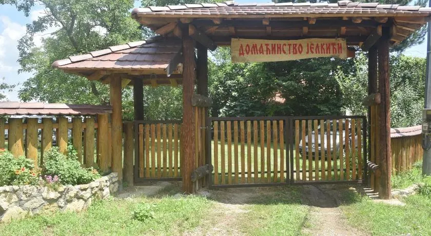 Domacinstvo Jelkici - Image 1