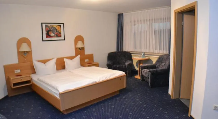 Landhotel Gasthof Wüllner - Image 1