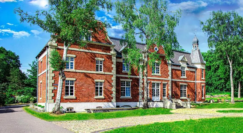 Herrenhaus Brookhusen nahe Rostock & Ostsee - Image 1