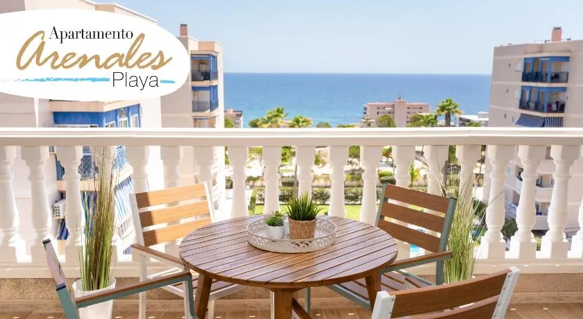 Apartamento Arenales Playa - Image 1