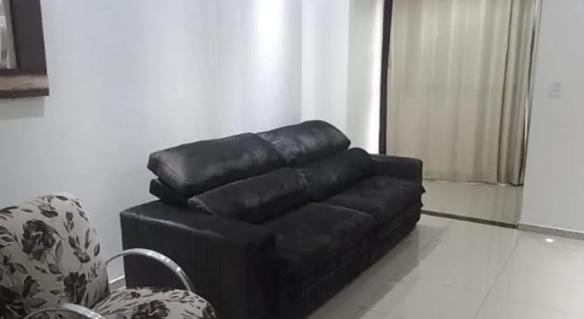 Apartamentos Ed London, 150m das Termas, Climatizado - 2 vagas garagem - Image 1