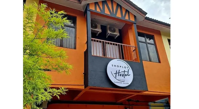ShopLot Hostel Pangkor - Image 1