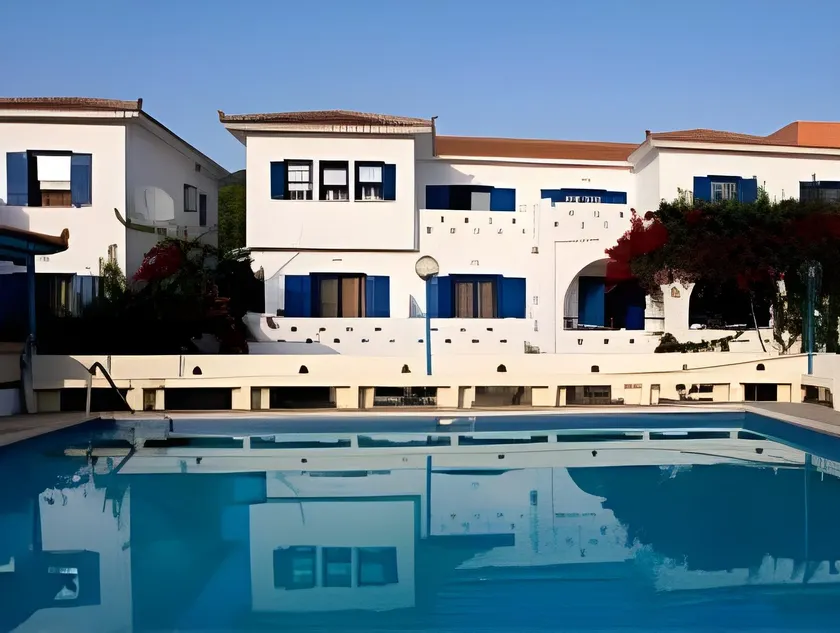 Sunrise Village Hotel Apartments - Image 1