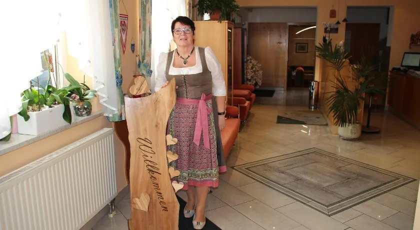 Hotel Lang - Image 1