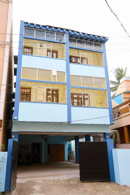 REDFOX SERVICE APARTMENT - AMBATTUR - Image 1