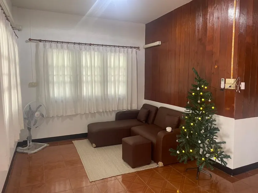 House No. 19 - Image 1