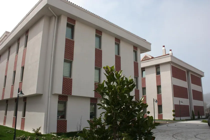 Uçar Royal Hotel ve Konferans Salonu - Image 1