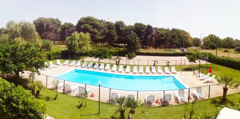 Luxury Holiday House con Piscina - Image 1