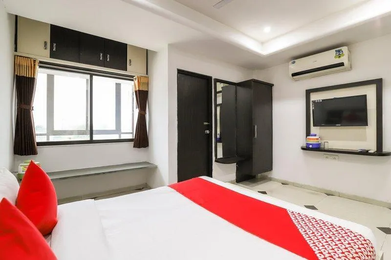 OYO 63220 Hotel Sun And Shine - Image 1