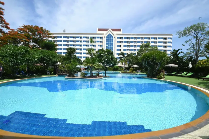 Jomtien Garden Hotel & Resort - Image 1