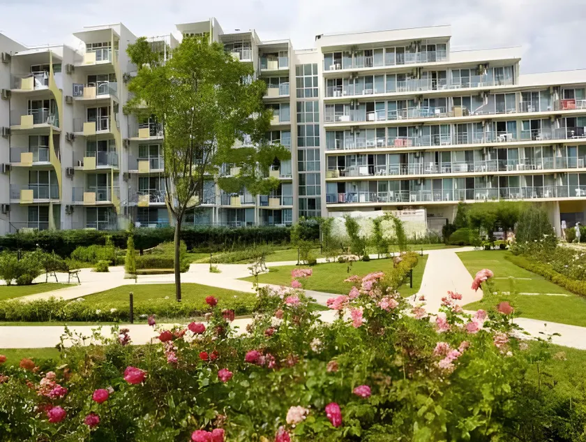 Hotel Laguna Mare - Image 1