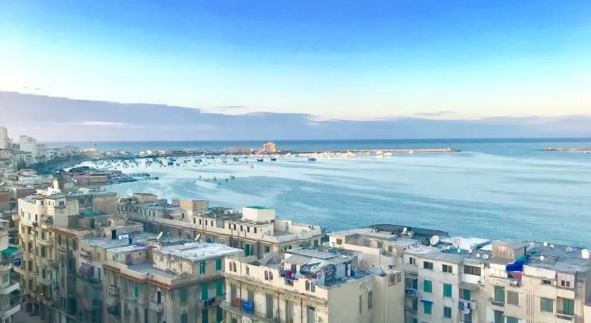 Downtown Sea View Suites - Image 1
