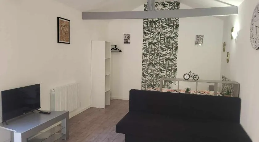Petite maison Juvisy, Orly 7 min, Paris 15min - Image 1
