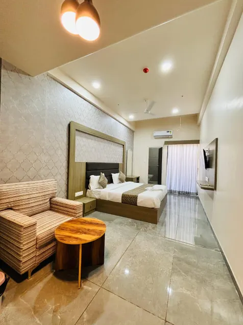 Hotel shivalik - Image 1