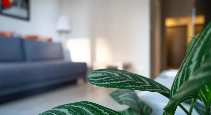 Airport Residence Green - Image 1