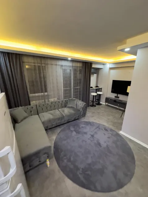 Paris Residence - Image 1