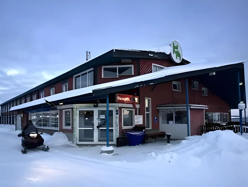 Hotel E-10 by First - Image 1