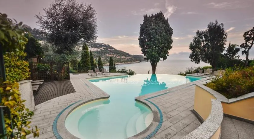 Diodato Suite Apartment - Amazing Location, WiFi, Pool, Sauna, Gym & Private Garden - Image 1