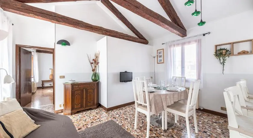 Colombina Like at home 3 bedrooms fully equipped air conditioned - Image 1