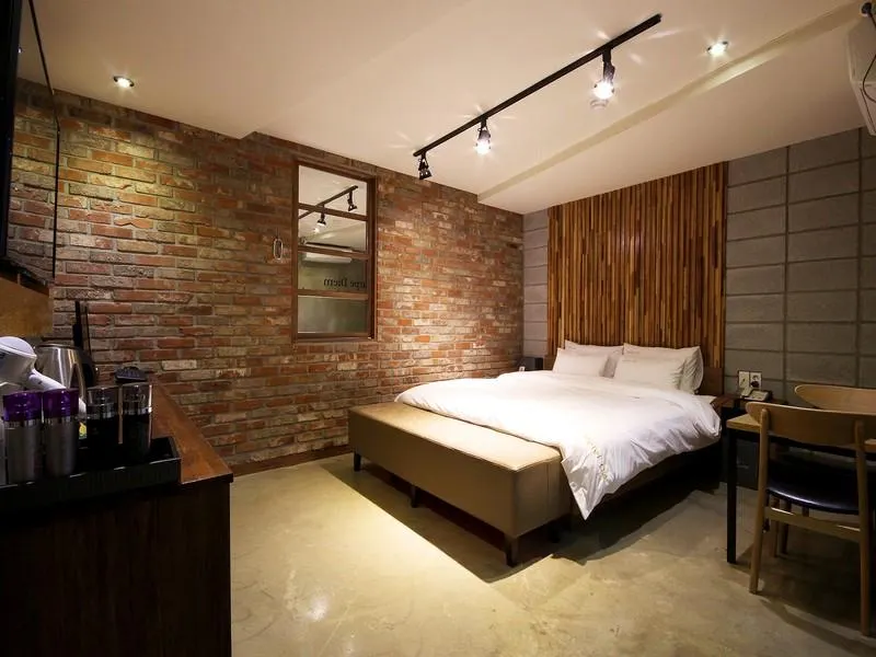 Hotel OZ Oncheonjang - Image 1