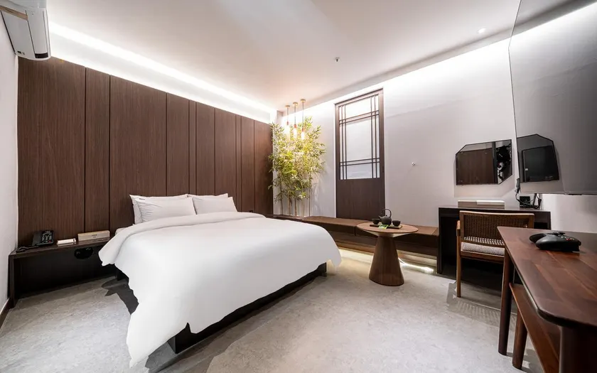 CITIZ HOTEL - Image 1