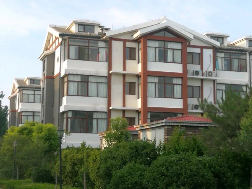 Debai Hot Spring Resort - Image 1