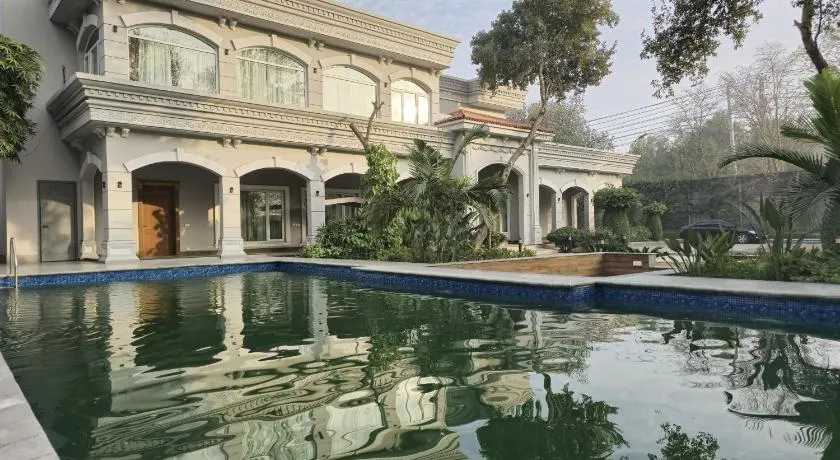 Regency Farmhouse Lahore - Image 1