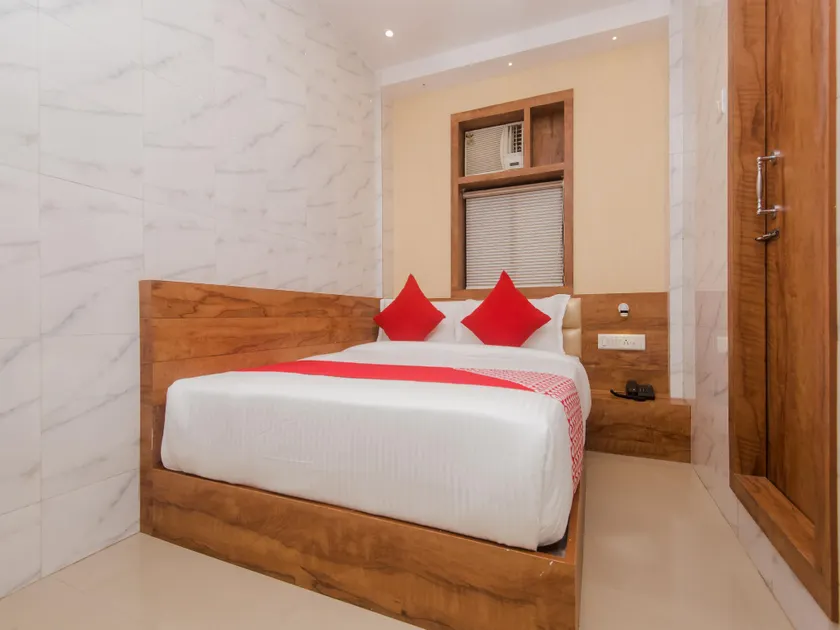 Hotel Indore - Image 1