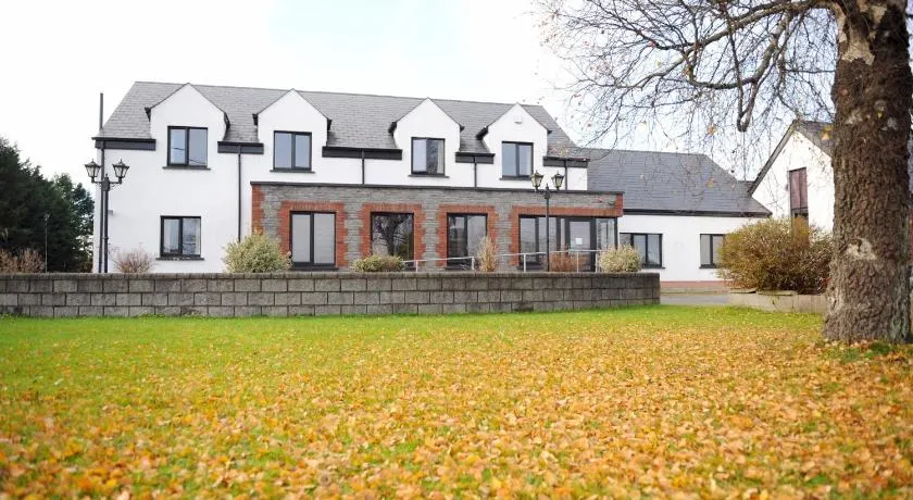 Balreask Bar, Restaurant & Guest Accommodation - Image 1