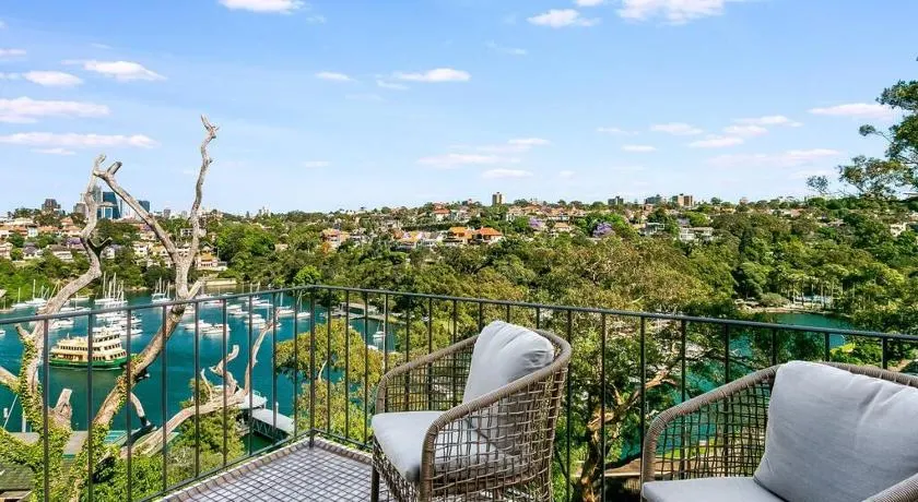 MOS17 - 1 bedroom w views-Mosman - Image 1