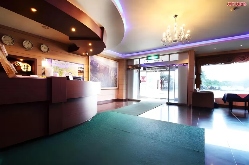 Sokcho Sumi Mountain Motel - Image 1