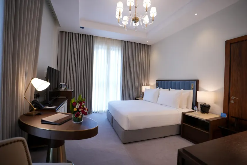Peninsula Worth Hotel - Image 1