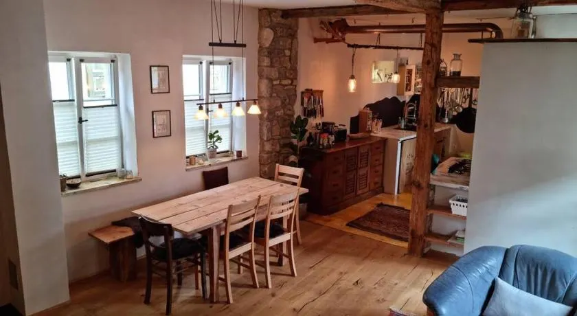 Schöne Ferienwohnung mit Kamin - Image 1