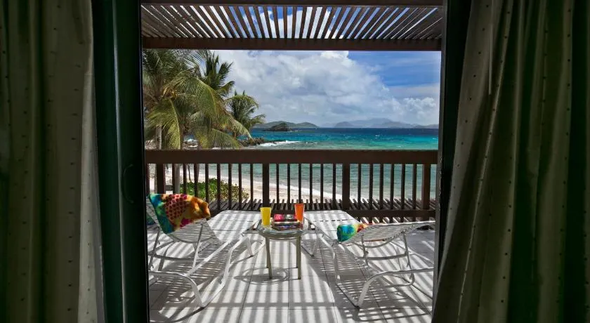 Sapphire Beachfront Condo - Free Wi-Fi - Save! - Image 1