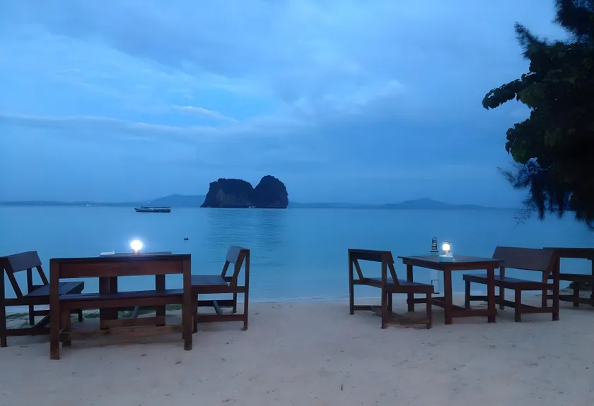 Koh Ngai Kaimuk Thong Resort - Image 1