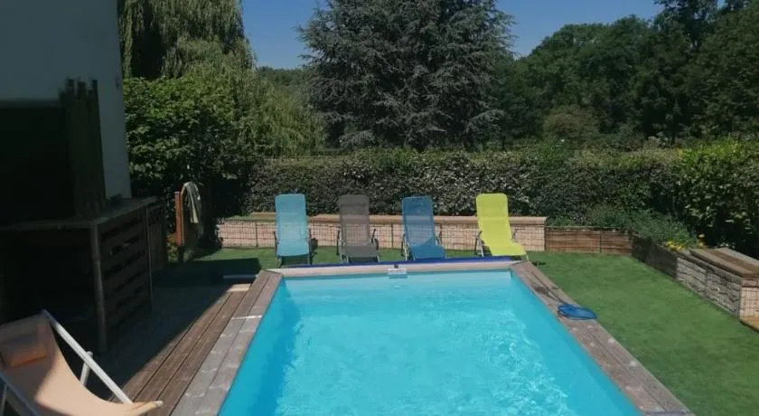 CHALET DU LAC PISCINE DISNEYLAND PARIS- TGV-ReR - Image 1